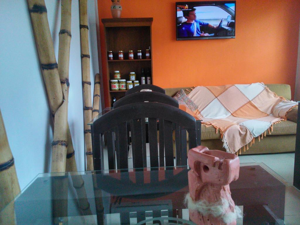 Pucara Y Rent A Car Hotel *